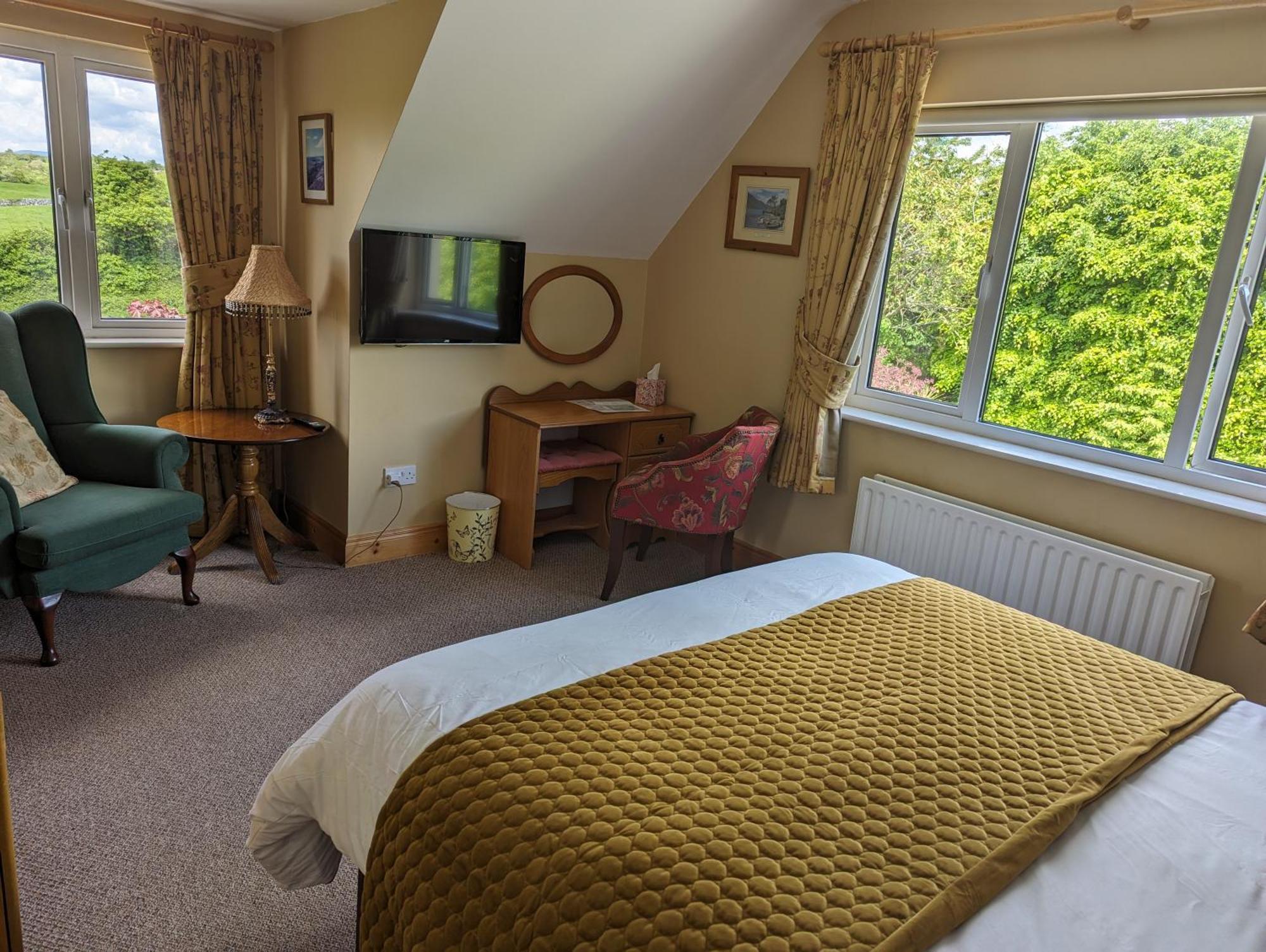 コング Nymphsfield House Bed & Breakfast エクステリア 写真