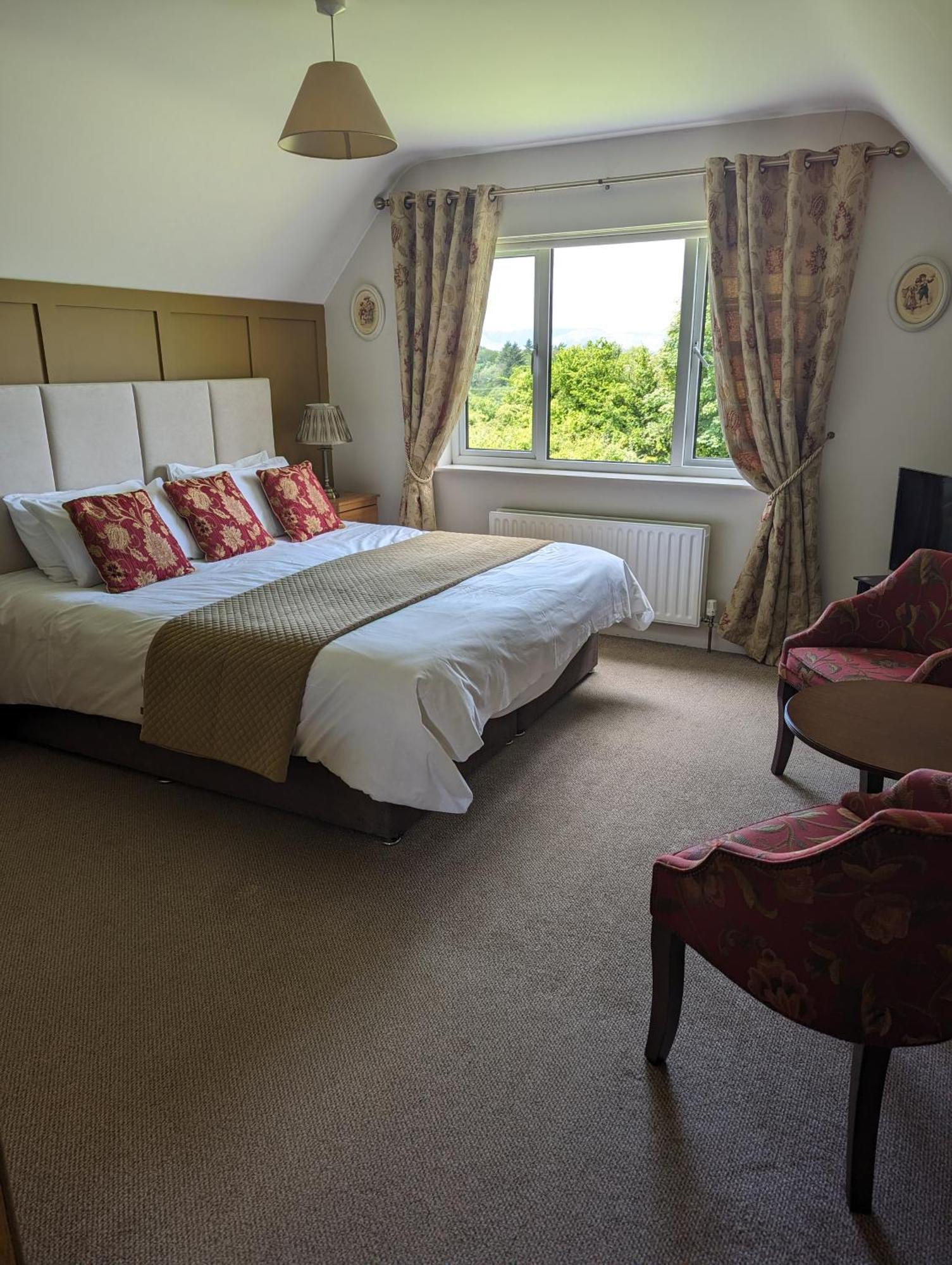 コング Nymphsfield House Bed & Breakfast エクステリア 写真